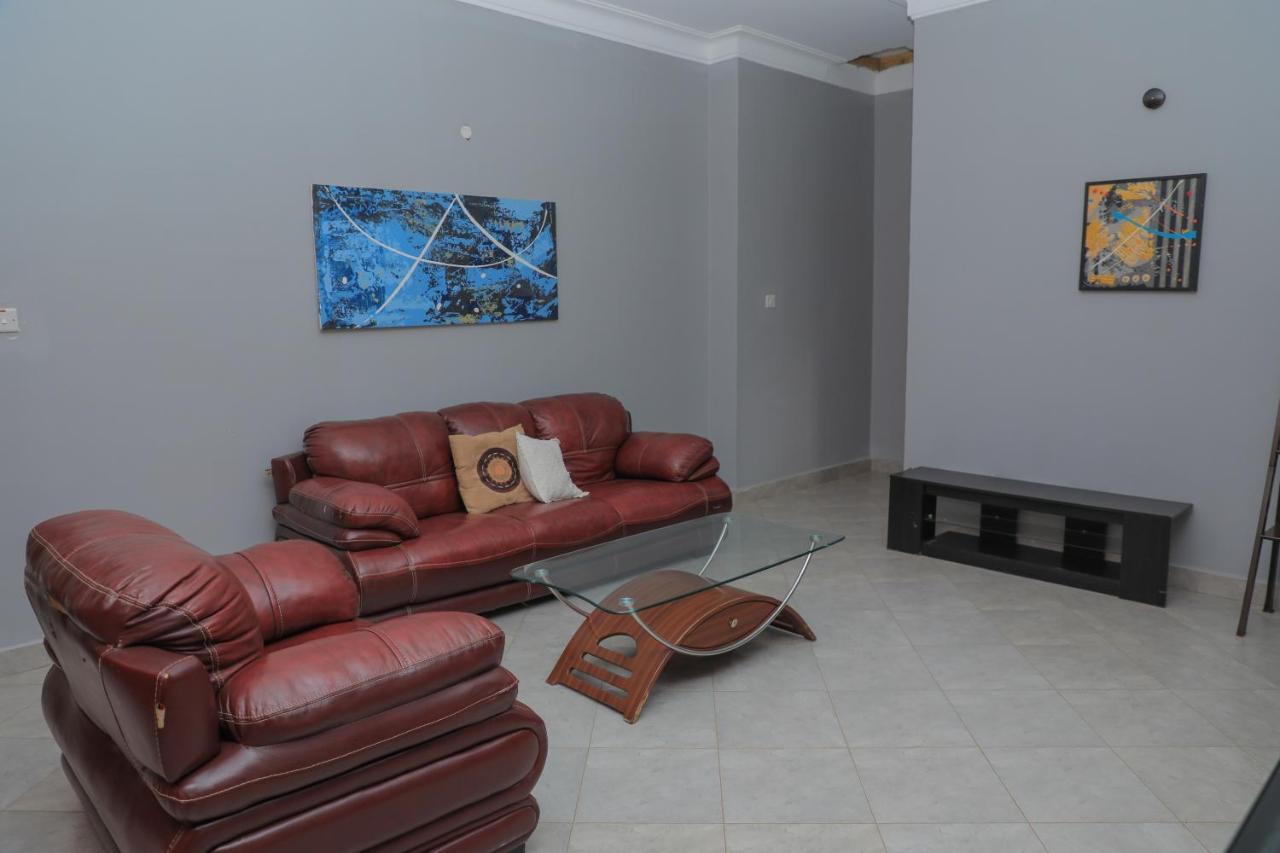 Silver Oaks Hotel Boma Fort Portal ภายนอก รูปภาพ