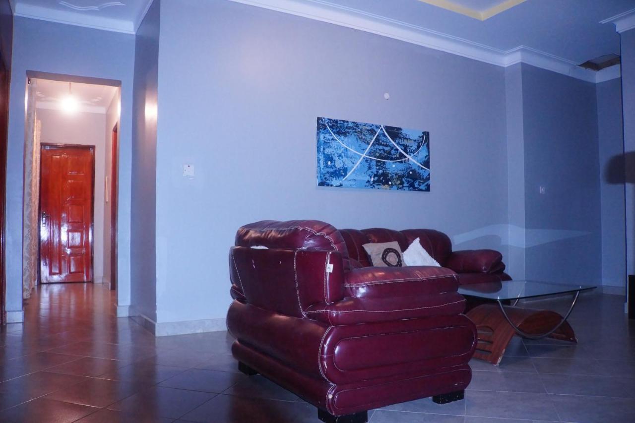 Silver Oaks Hotel Boma Fort Portal ภายนอก รูปภาพ