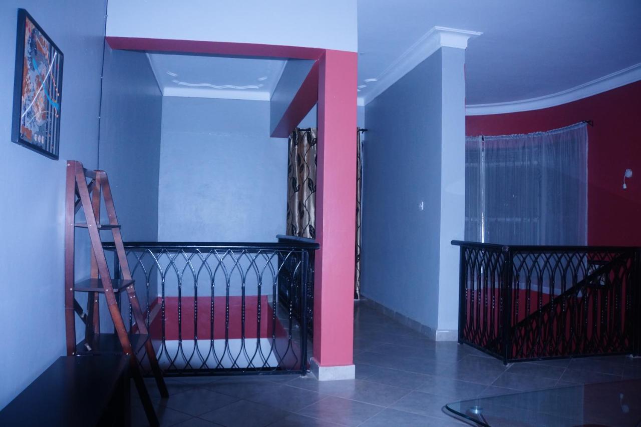 Silver Oaks Hotel Boma Fort Portal ภายนอก รูปภาพ